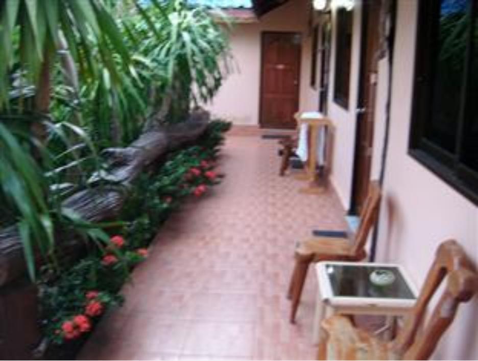 Discovery House Hotel Sha Plus Nai Yang Екстер'єр фото